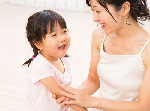 スキンケアを嫌がる子どもには？遊びを取り入れるのがコツ！